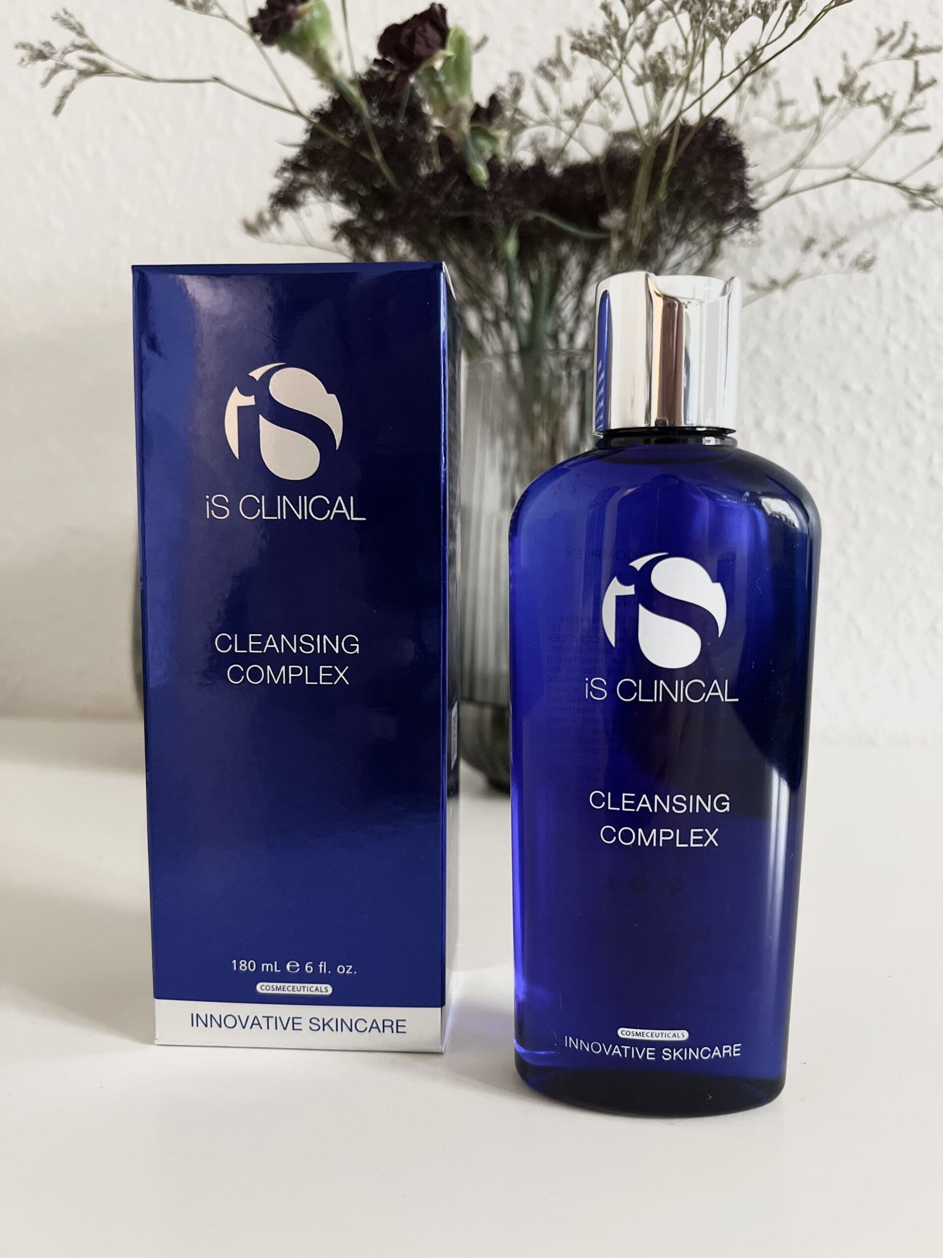 the best face cleanser IS Clinical cleansing complex